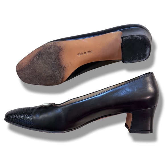 Vintage SALVATORE FERRAGAMO Square-Toe‎ Black Leather Heels - Picture 9 of 15